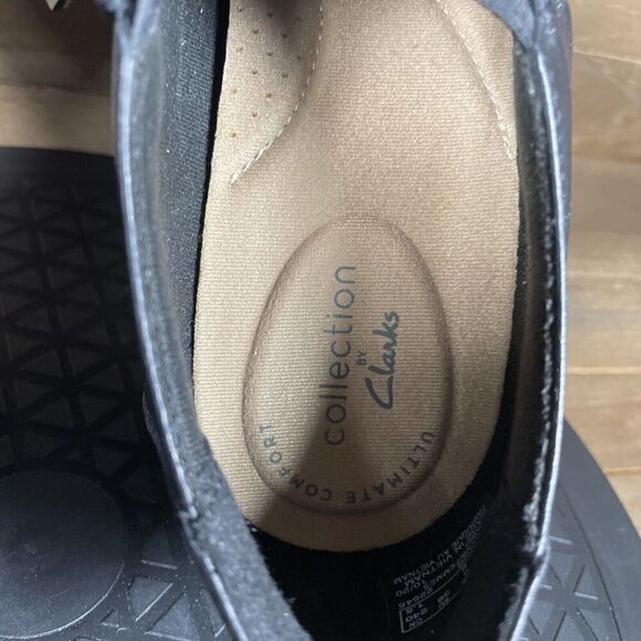 Clarks Shoes Women’s 8 M Emslie Warren Black Leather Block Heel Slip On Zip EUC - Picture 7 of 10